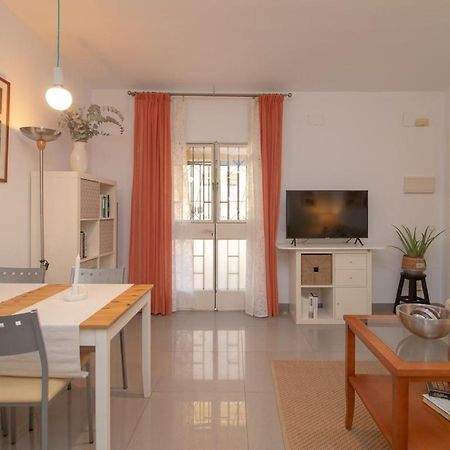 C52 - Seaside 2 Bedrooms By The Center Малага Экстерьер фото